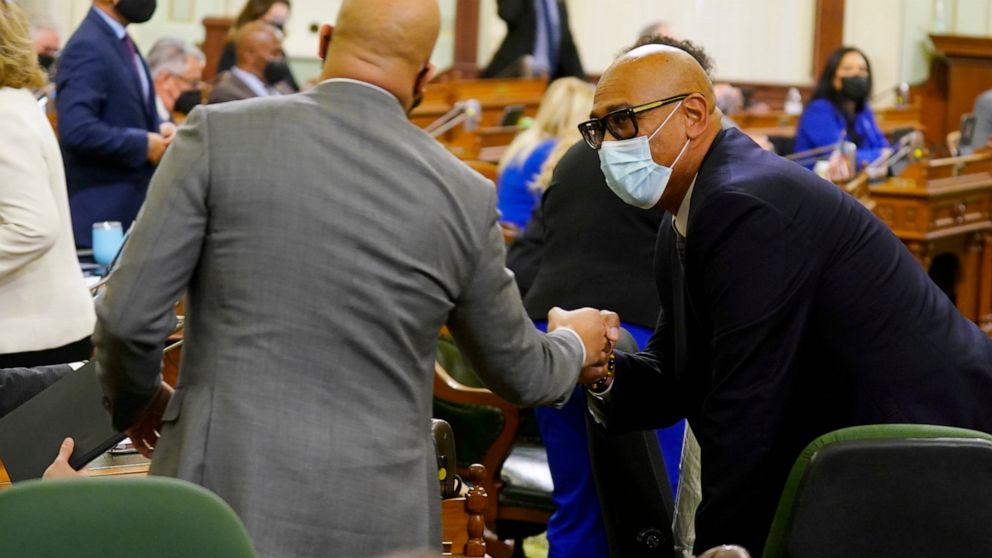 California votes to require paid sick leave for virus cases