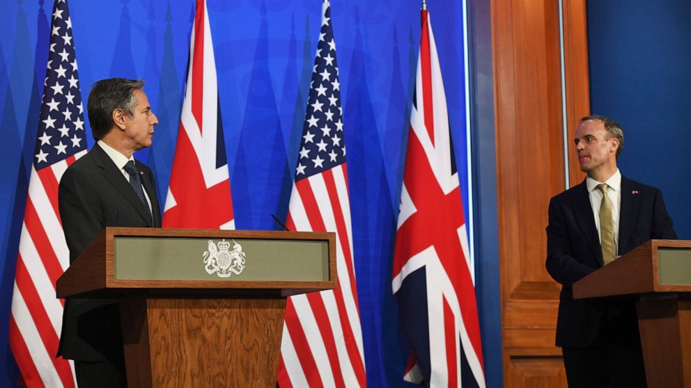  US says fate of nuclear pact up to Iran as talks resume