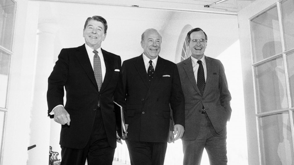 Ronalad Reagan, George H, W, Busch, George Schultz