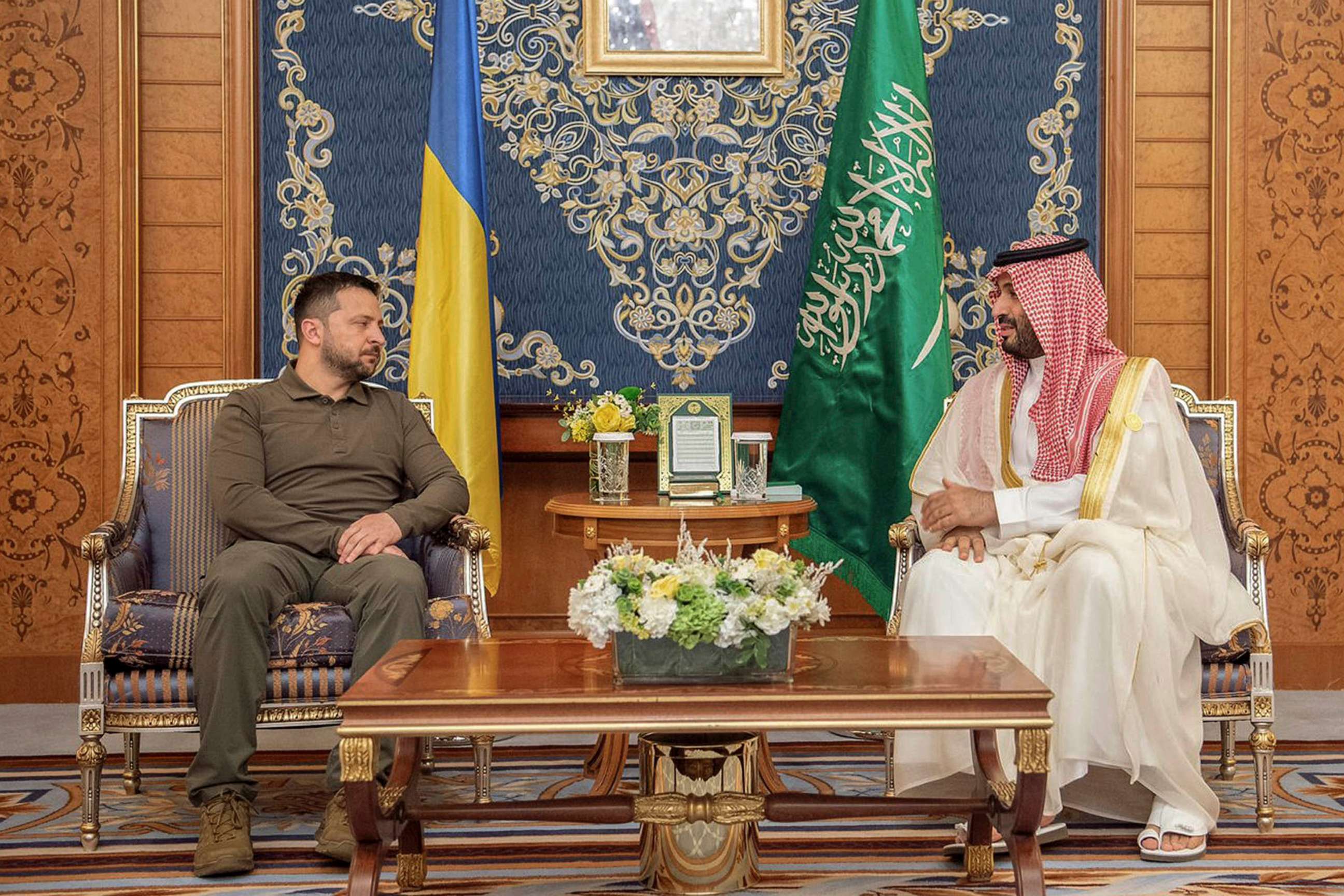 PHOTO: Saudi Crown Prince Mohammed bin Salman meets with Ukraine's President Volodymyr Zelenskyy, during the Arab summit in Jeddah, Saudi Arabia, May 19, 2023.