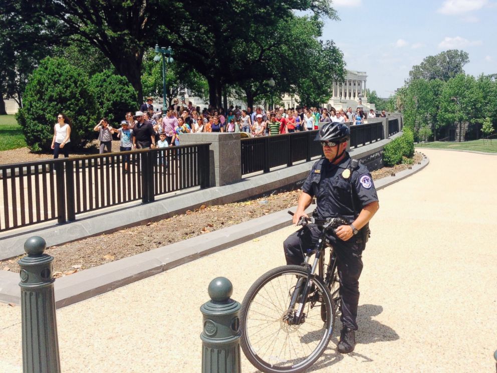 PHOTO: Capitol Hill police evacuated the U.S. Capitol and Visitor Center after an audible alarm went off.