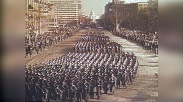 abc_jfk_parade_110817_wg.jpg