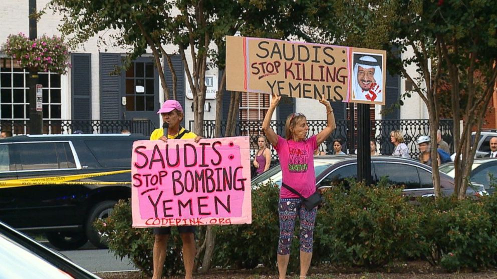 PHOTO: A few Code Pink activists protested outside the Four Seasons Hotel in Georgetown, Sept. 3, 2015.