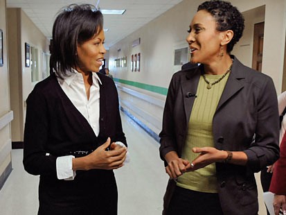 Photo: In Exclusive First Interview with ABCs Robin Roberts, Michelle Obama Talks Life in the White House and Her Agenda as First Lady