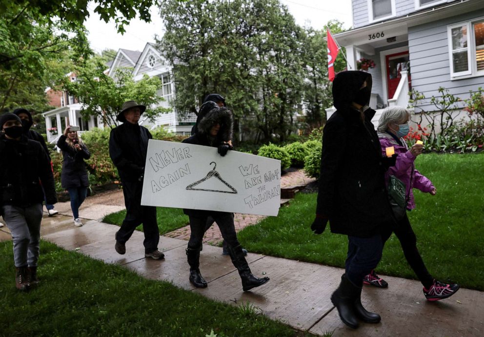 PHOTO: Demonstrators in support of reproductive rights march to Supreme Court Justice Brett Kavanaugh's home in Chevy Chase, Maryland, near Washington, D.C., May 7, 2022.