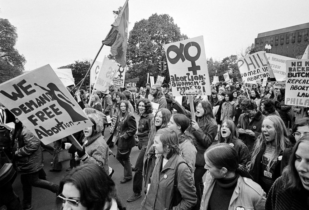 PHOTO: Demonstrators demanding a woman's right to choose march to the U.S. Capitol for a rally seeking repeal of all anti-abortion laws in Washington, D.C., Nov. 20, 1971.