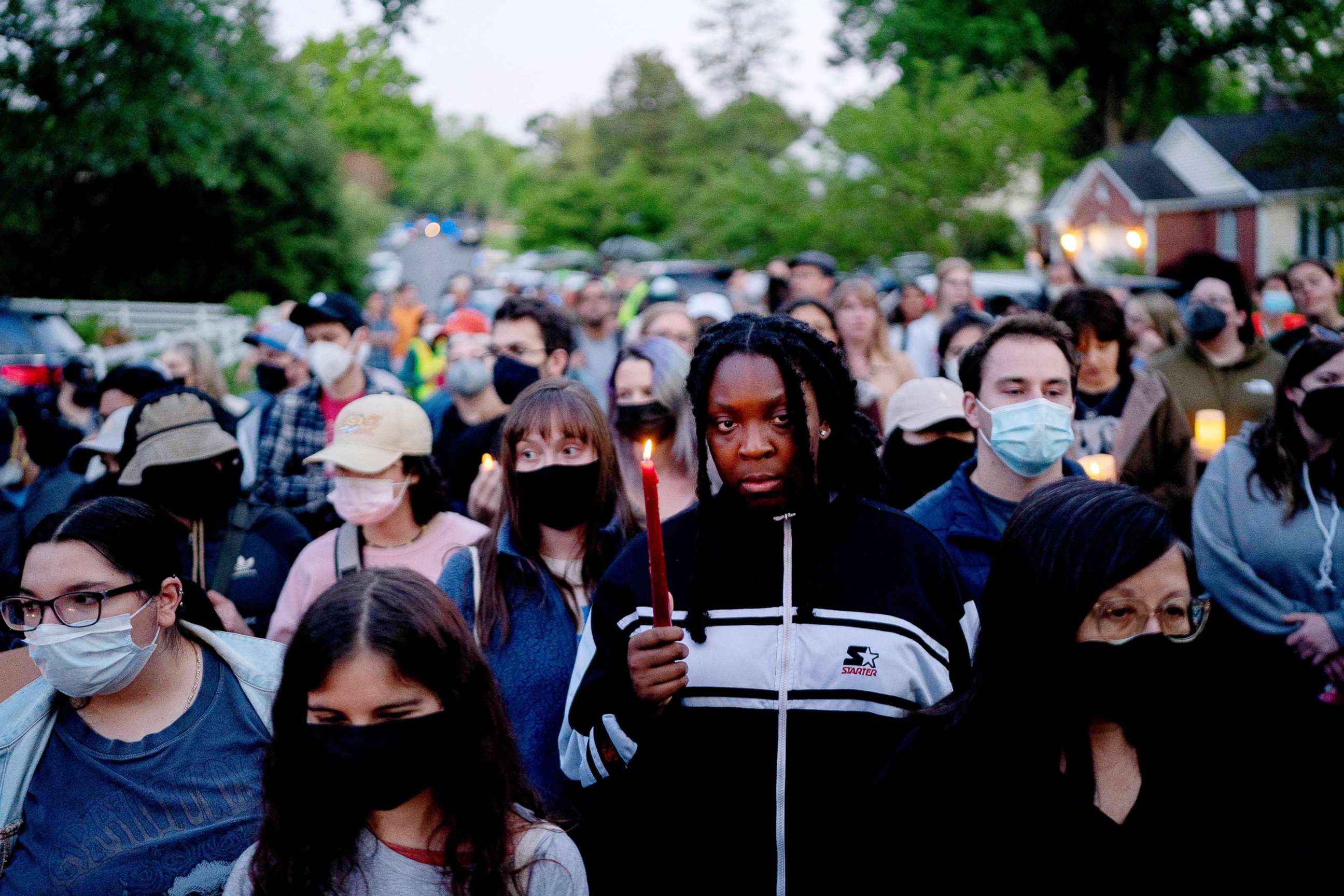 PHOTO: Demonstrators gather outside the house of Supreme Court Justice Samuel Alito in Alexandria, Va., May 9, 2022.