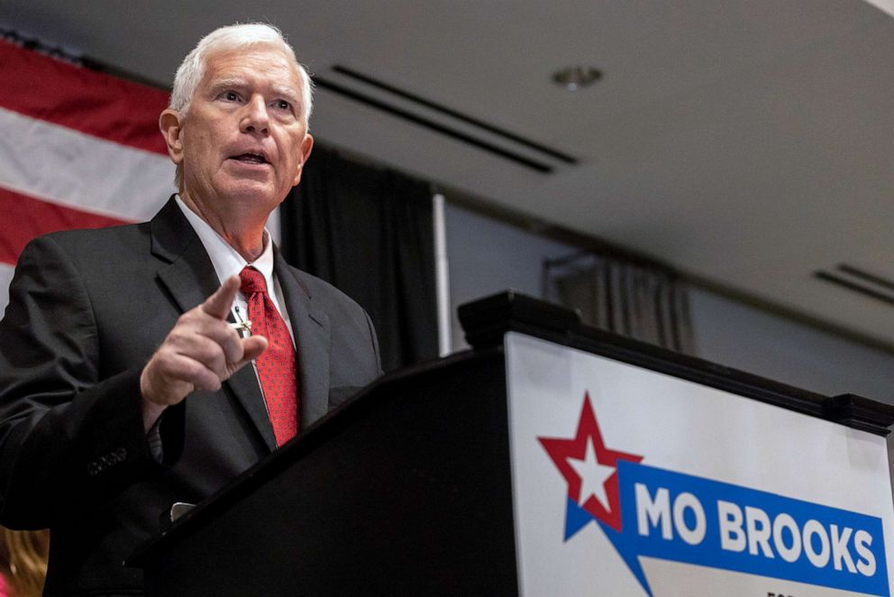 PHOTO: Mo Brooks speaks to supporters at the Huntsville Botanical Gardens, May 24, 2022, in Huntsville, Ala. 