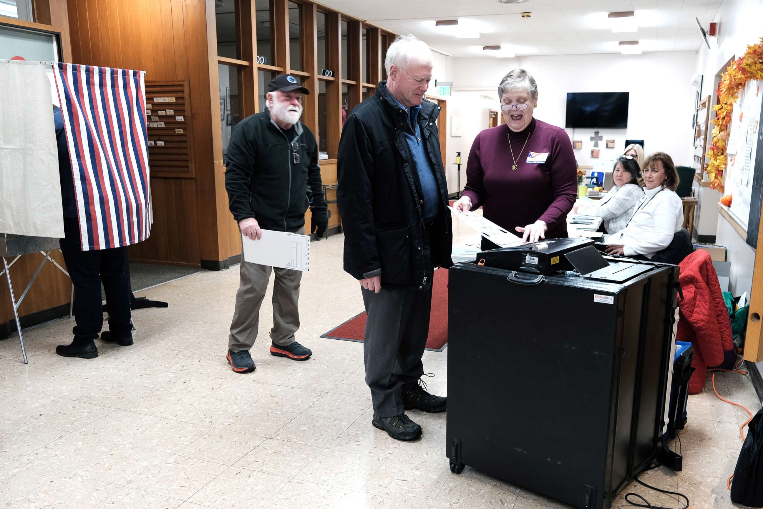 PHOTO: Alaskans vote at a polling station, Nov. 8, 2022, in Anchorage, Alaska.