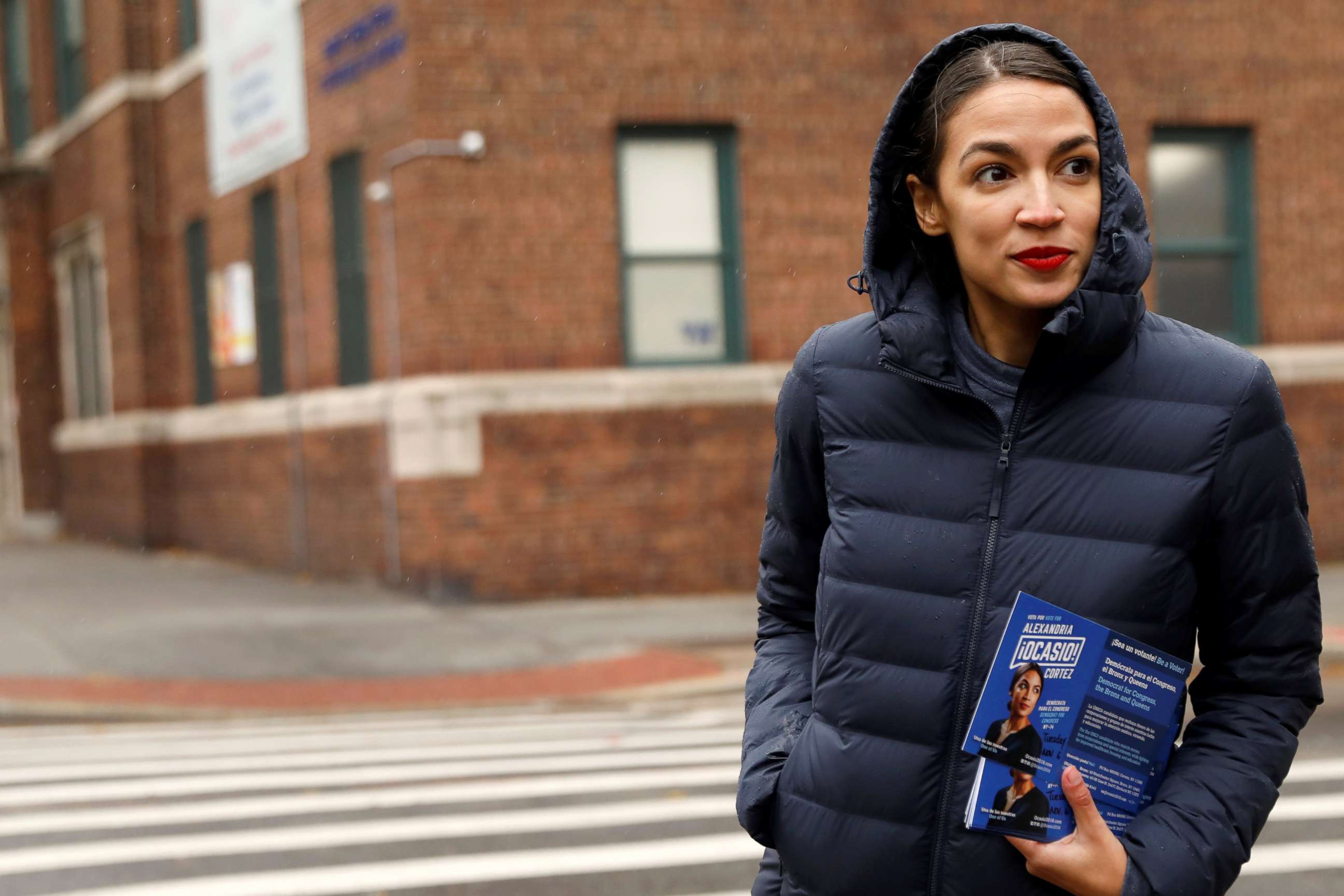 PHOTO: Democratic Congressional candidate Alexandria Ocasio-Cortez campaigns during a whistle stop in New York City, Nov. 5, 2018.
