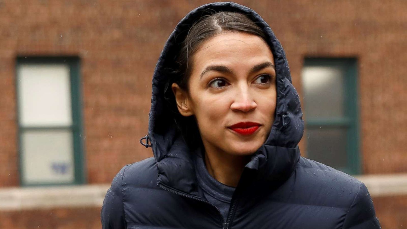 PHOTO: Democratic Congressional candidate Alexandria Ocasio-Cortez campaigns during a whistle stop in New York City, Nov. 5, 2018.