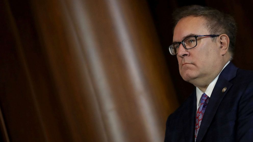 PHOTO: Environmental Protection Agency Administrator Andrew Wheeler makes a policy announcement at EPA headquarters in Washington, D.C., Sept. 19, 2019.