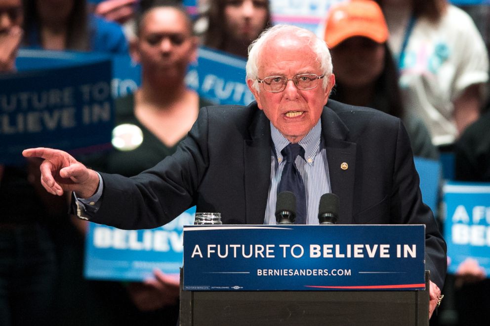 PHOTO: Democratic presidential candidate, Sen. Bernie Sanders speaks at a campaign stop in Scranton, Pa., April 21, 2016.