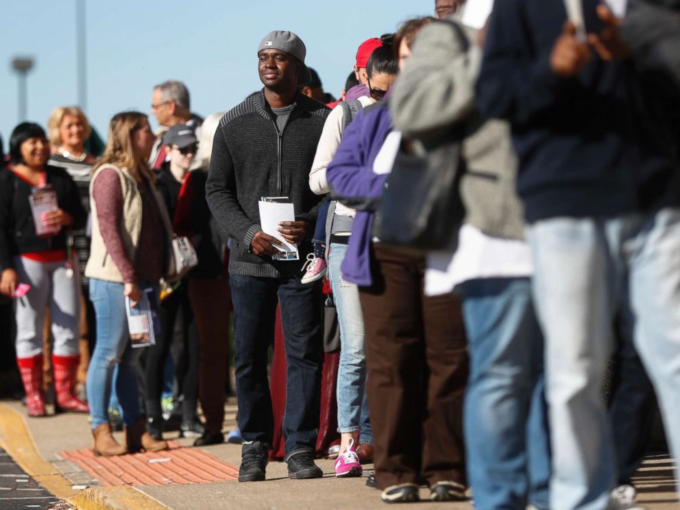 PHOTO: Voters in Columbus, Ohio on Nov. 7, 2016.