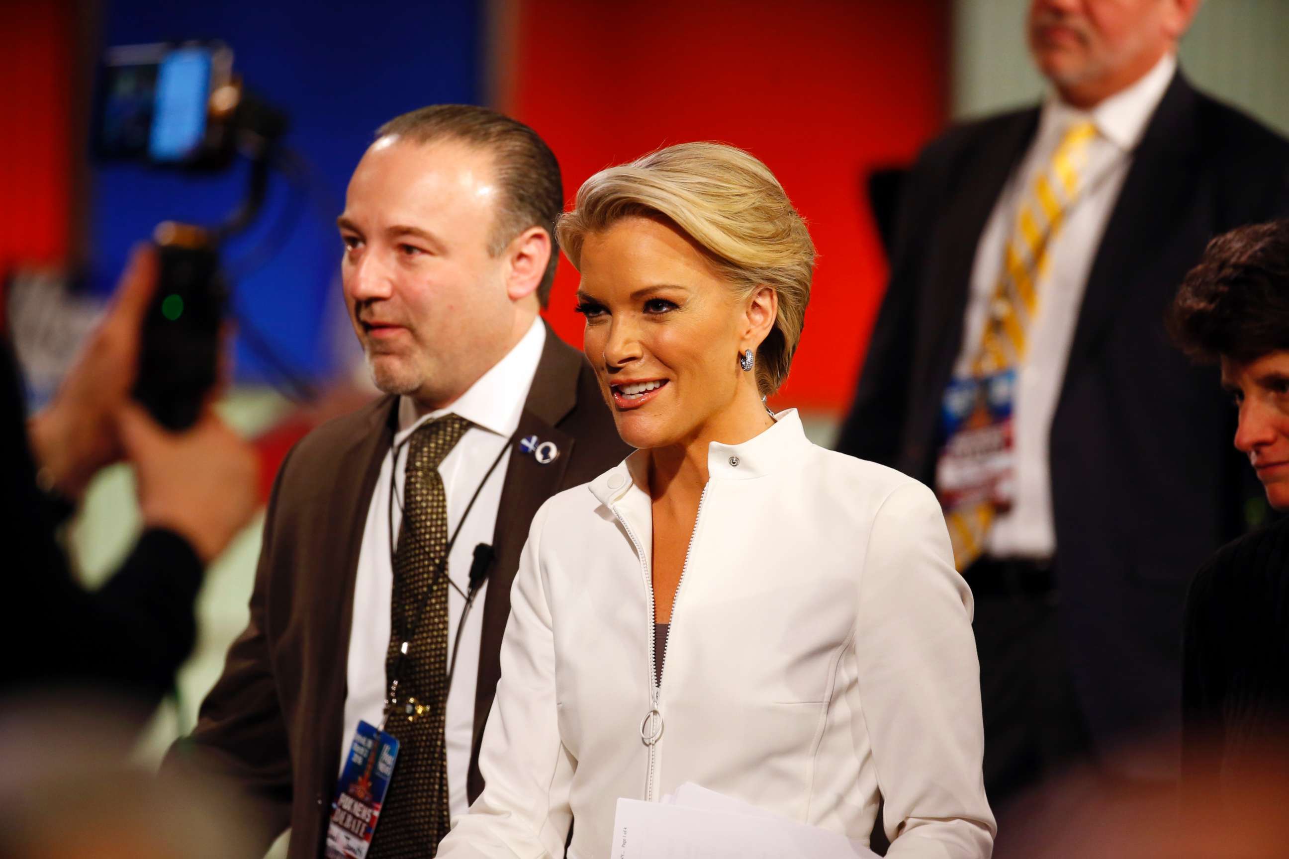 PHOTO: Moderator Megyn Kelly takes the stage during a Republican presidential primary debate at Fox Theatre, March 3, 2016, in Detroit.