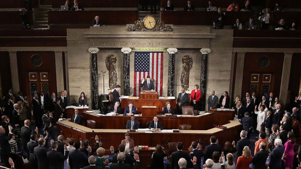 House Speaker Paul Ryan (R-WI), swears in new members of Congress in the House Chamber, Jan. 3, 2017, in Washington. Today the House of Representatives reconvened with the start of the 115th Congress. 