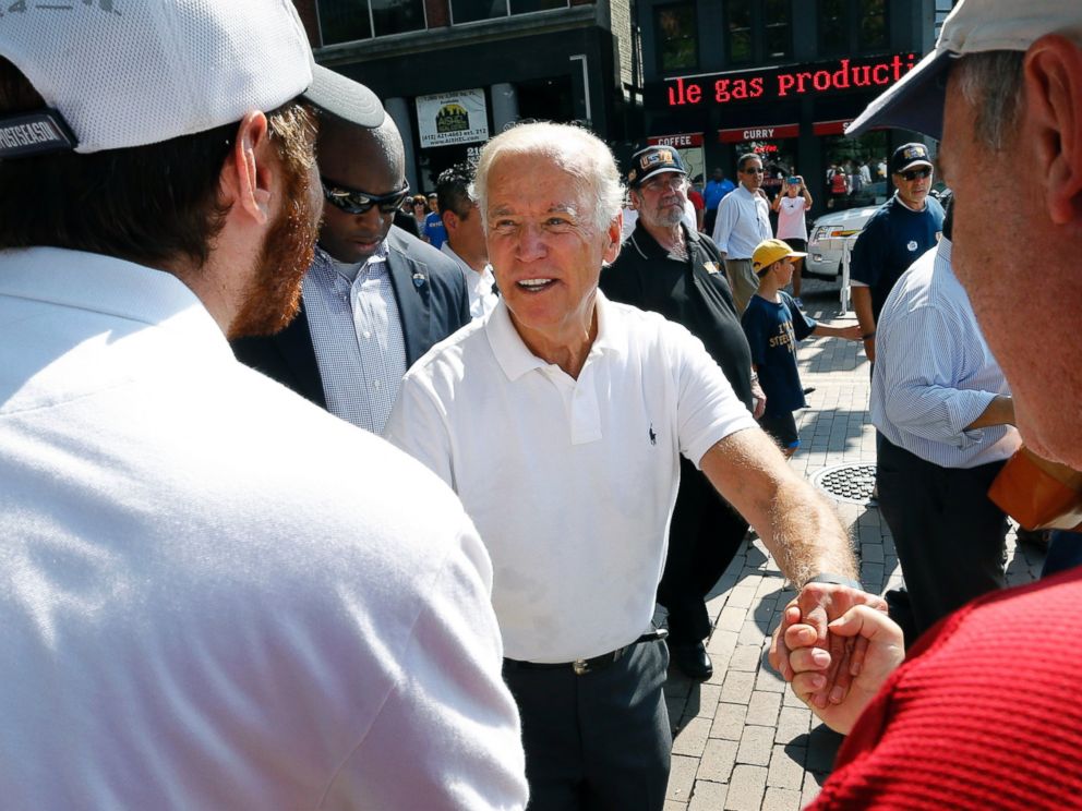 PHOTO: Vice President Joe Biden, center, greets some of the crowd as he walks in the annual Labor Day parade on Sept. 7, 2015, in Pittsburgh.