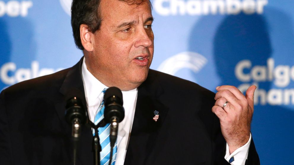 PHOTO: New Jersey Gov. Chris Christie speaks at the Energy Sector Luncheon in Calgary, Alberta on Dec. 4, 2014.