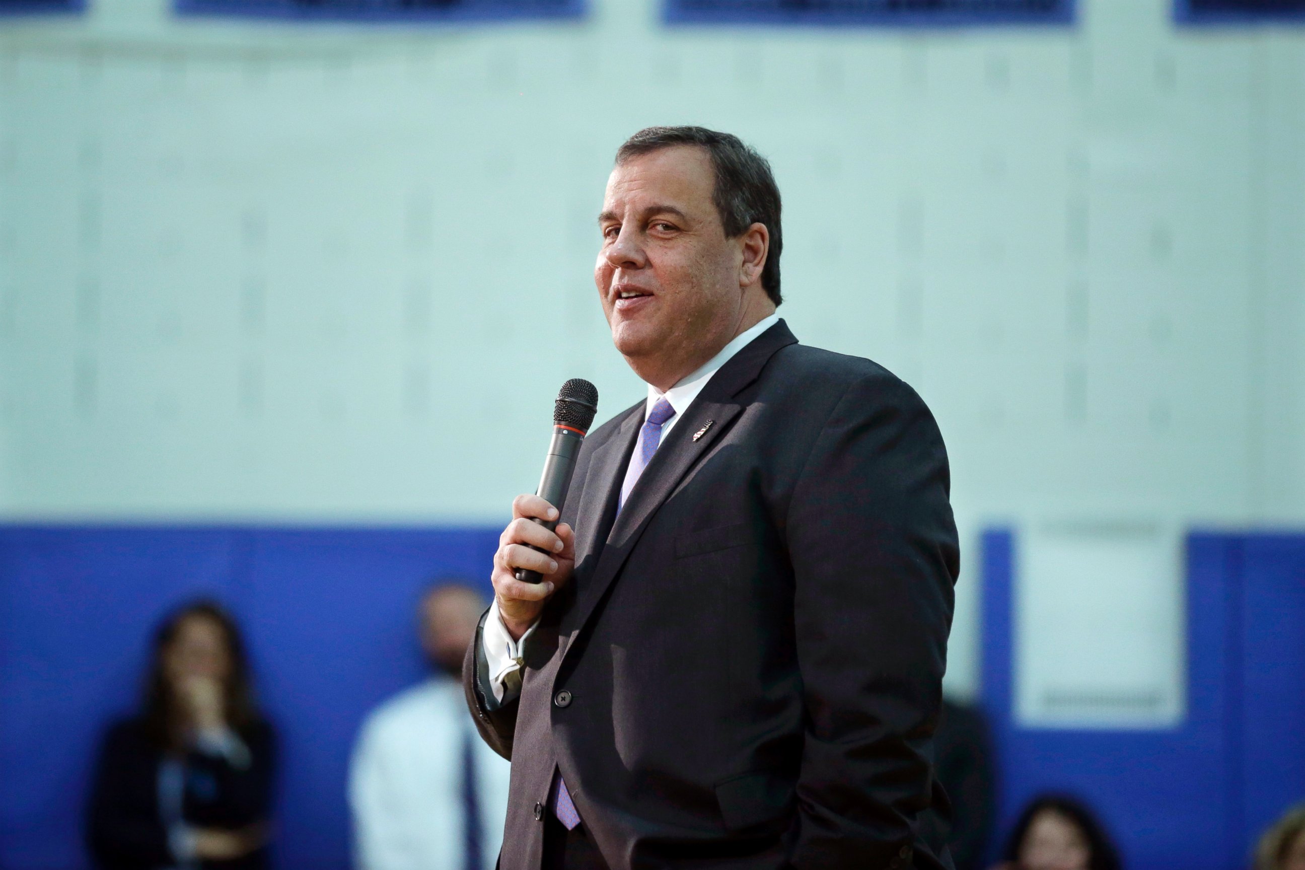PHOTO: New Jersey Gov. Chris Christie pauses while addressing students, teachers and parents at Mendham Township Middle School in Mendham Township, N.J., Dec. 17, 2014.