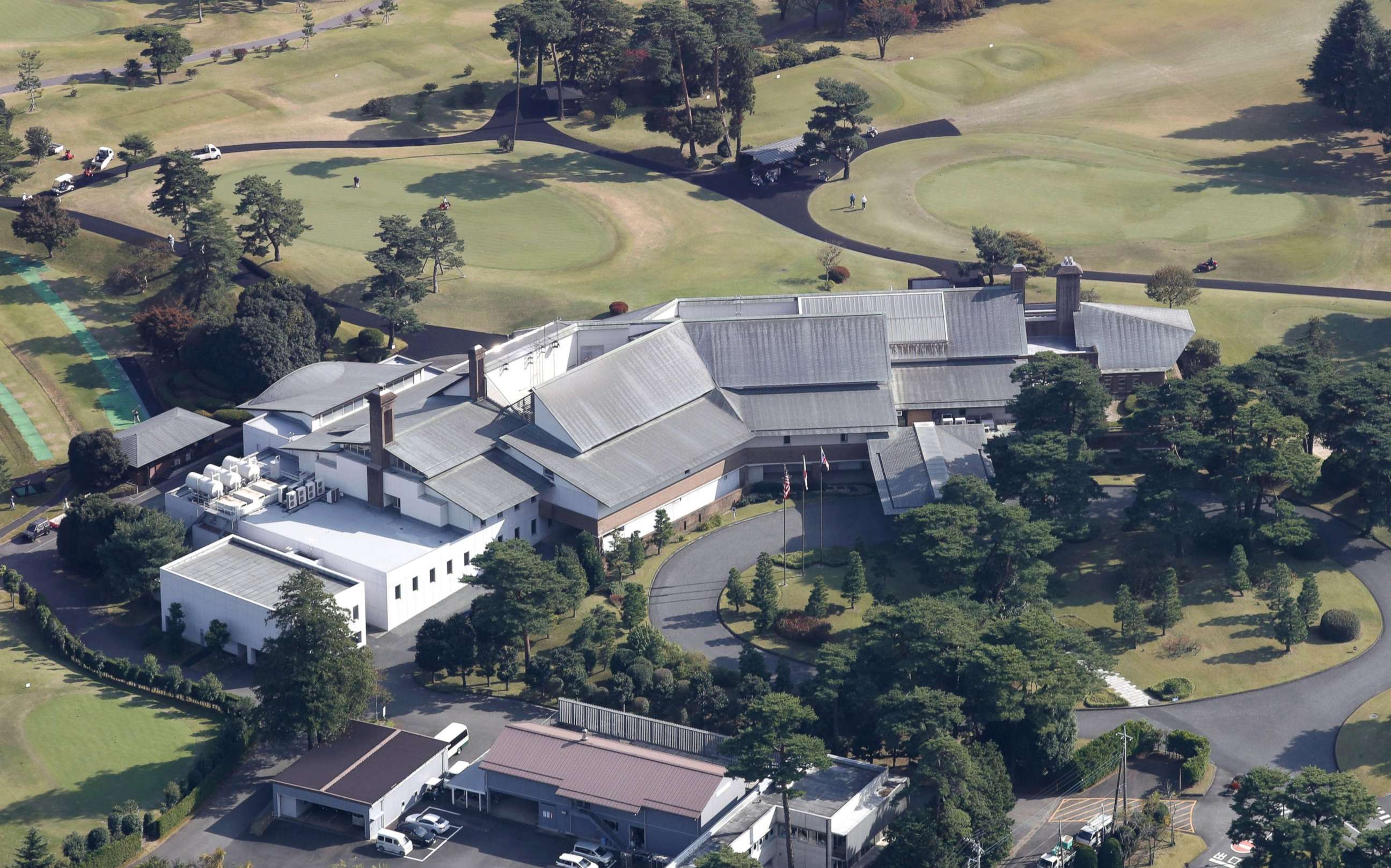 PHOTO: Photo taken Nov. 2, 2017, from a Kyodo News helicopter shows the clubhouse of Kasumigaseki Country Club in Kawagoe, Saitama Prefecture, where Donald Trump is scheduled to play golf with Shinzo Abe and PGA Tour player Hideki Matsuyama on Nov. 5.