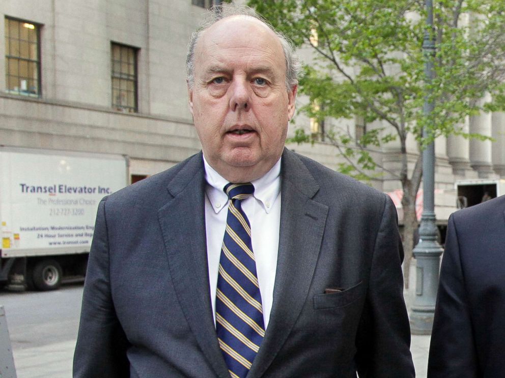 PHOTO: Attorney John Dowd walks in New York, April 29, 2011.