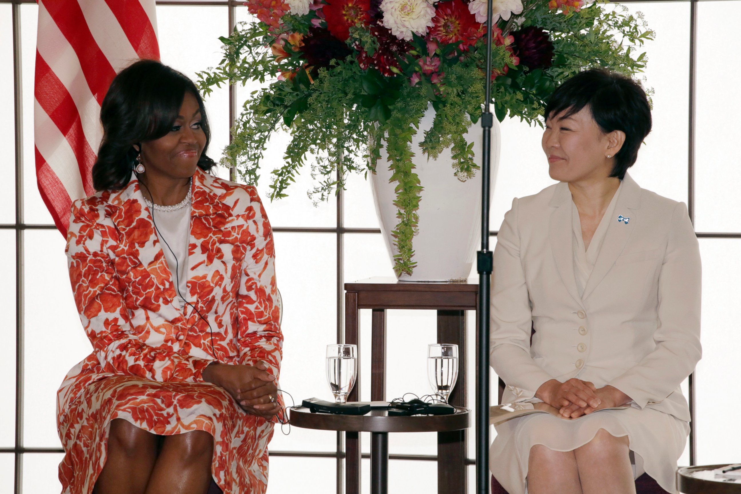 PHOTO: First lady Michelle Obama and the Prime Minister of Japan's wife Akie Abe, attend Japan-U.S. Joint Girls Education event at Iikura Guest House in Tokyo, Japan, March 19, 2015. 
