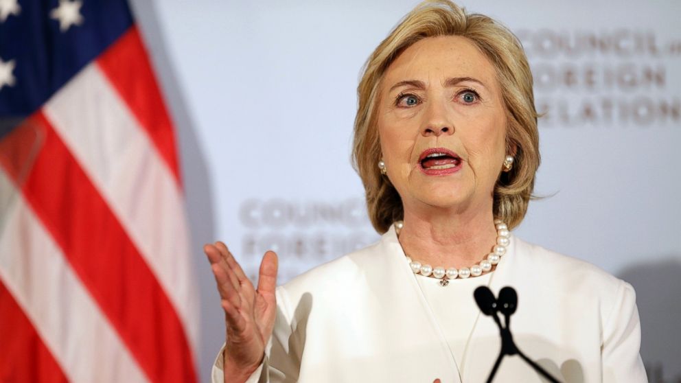 Democratic presidential candidate Hillary Clinton speaks at the Council on Foreign Relations in New York, Nov. 19, 2015.