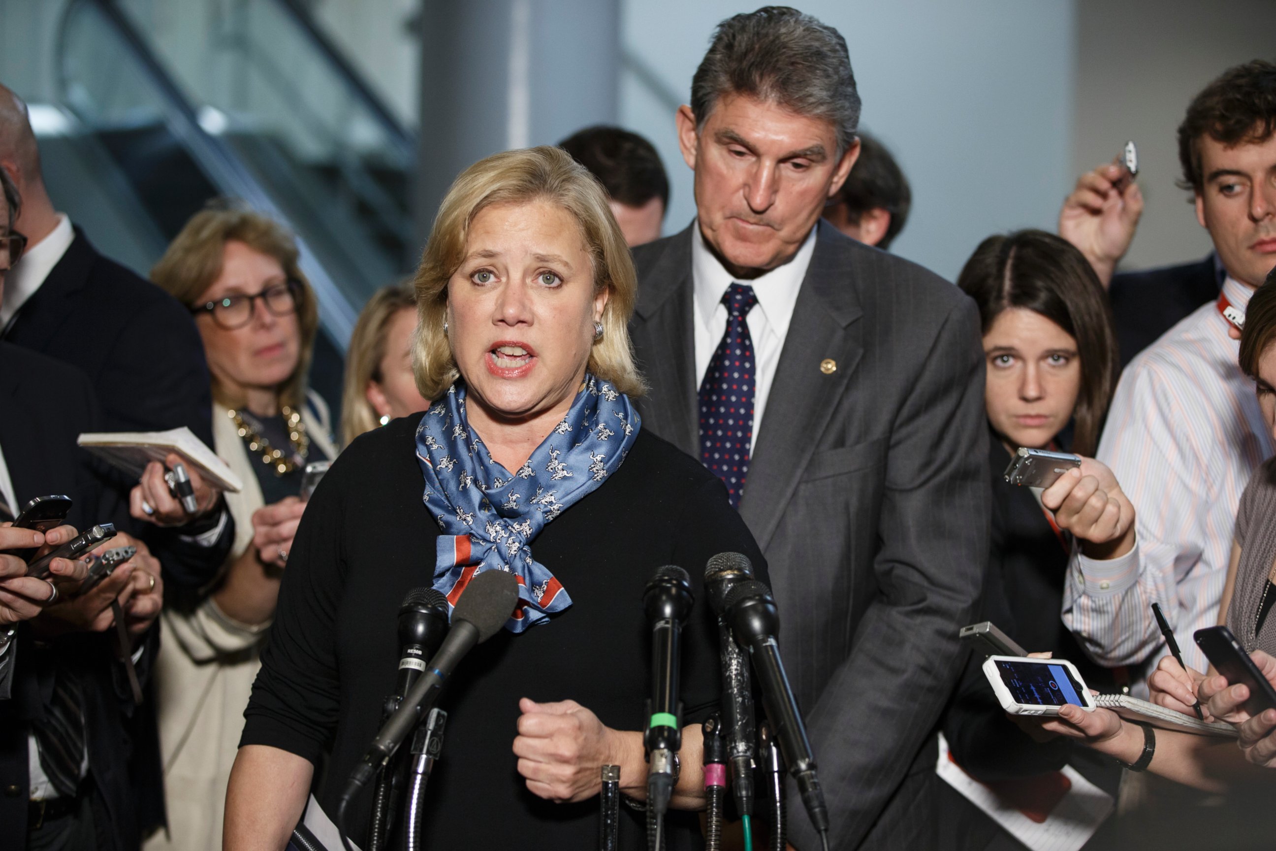 PHOTO: Sen. Mary Landrieu and Sen. Joe Manchin speak to reporters about the new urgency to get congressional approval for the Canada-to-Texas Keystone XL pipeline, at the Capitol on Nov. 12, 2014.