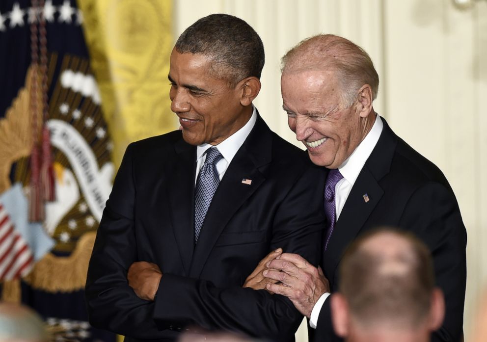 PHOTO: President Barack Obama standing with Vice President Joe Biden in the East Room of the White House in Washington, Oct. 15, 2015.