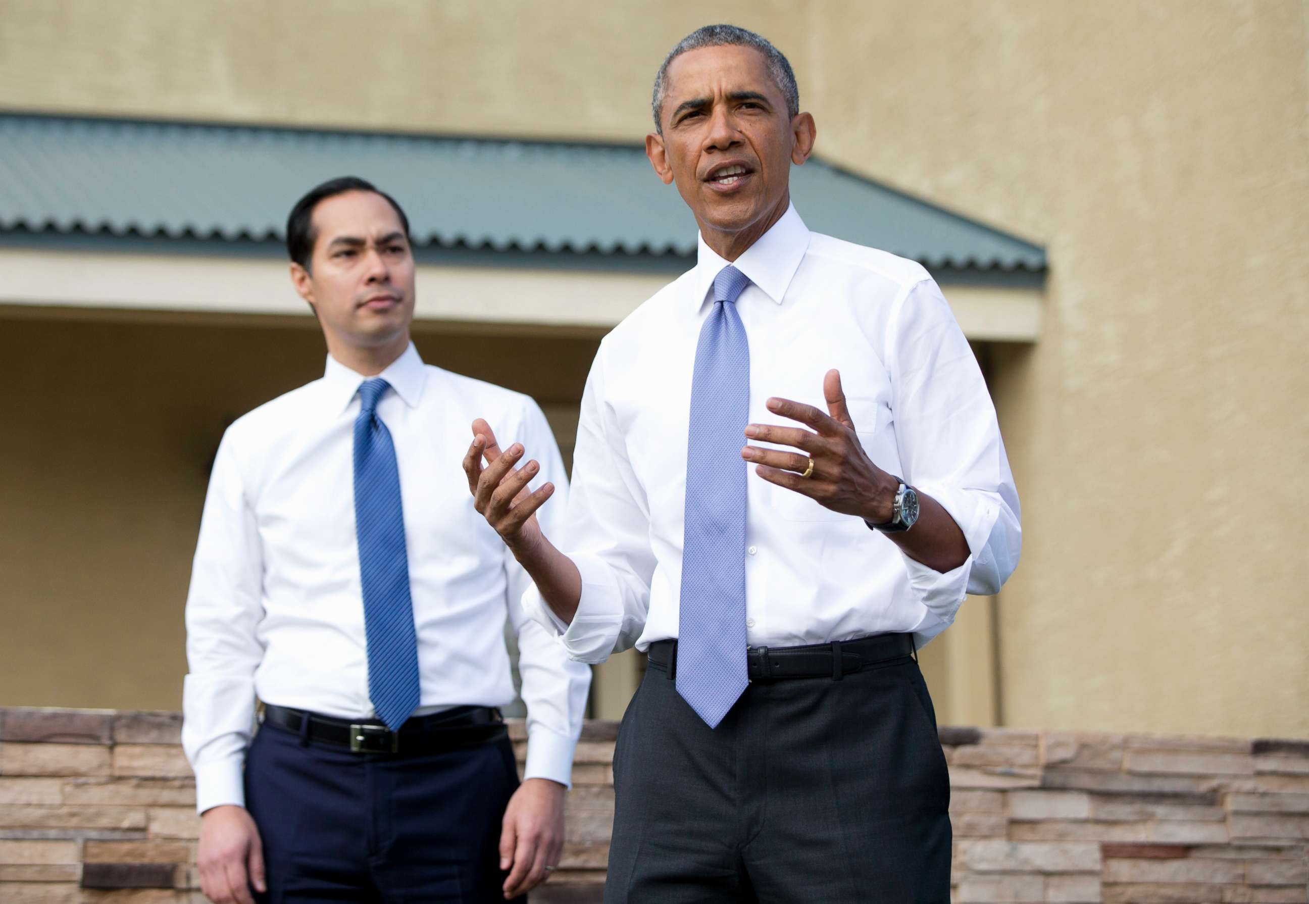 PHOTO: President Barack Obama, joined by Housing and Urban Development Secretary Julian Castro speaks outside a home in a housing development in Phoenix, Jan. 8, 2015. 