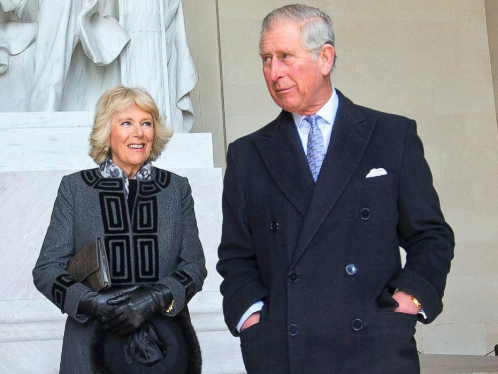 PHOTO: Britain'?s Prince Charles and Camilla, the Duchess of Cornwall tour the Lincoln Memorial on the National Mall during their visit to Washington, March 18, 2015.
