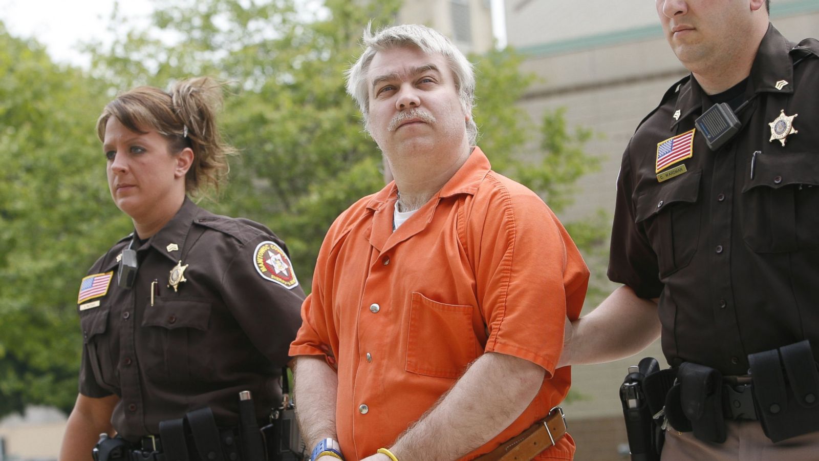 Steven Avery from 'Making a Murderer' Gets New Representation - ABC News