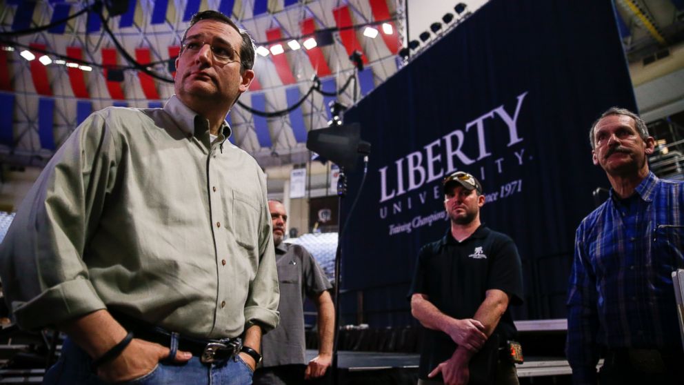 PHOTO: Sen. Ted Cruz, R-Texas, left, meets with staff and coordinators during a walk-through for his Monday morning speech where he will launch his campaign for president of the United States at Liberty University on March 22, 2015 in Lynchburg, Va.