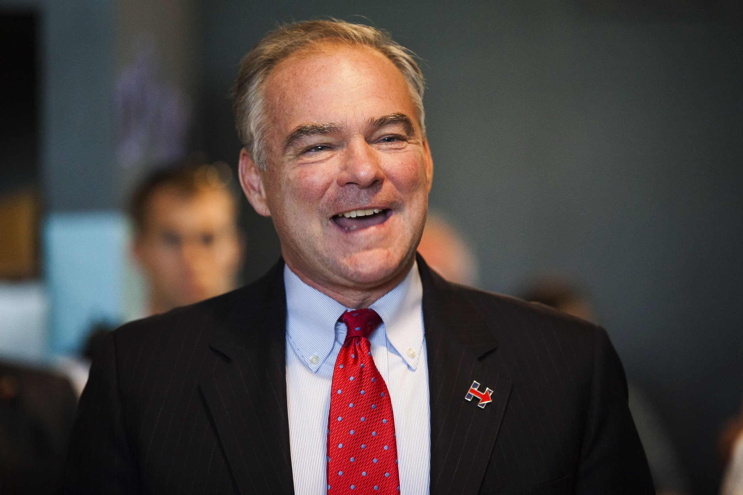 PHOTO: Democratic vice presidential candidate Sen. Tim Kaine visits Hillary Clinton's campaign office on Wealthy Street in Grand Rapids, Michigan, Aug. 5, 2016.