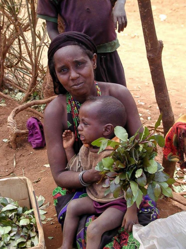 PHOTO: A Kenyan mother with her son