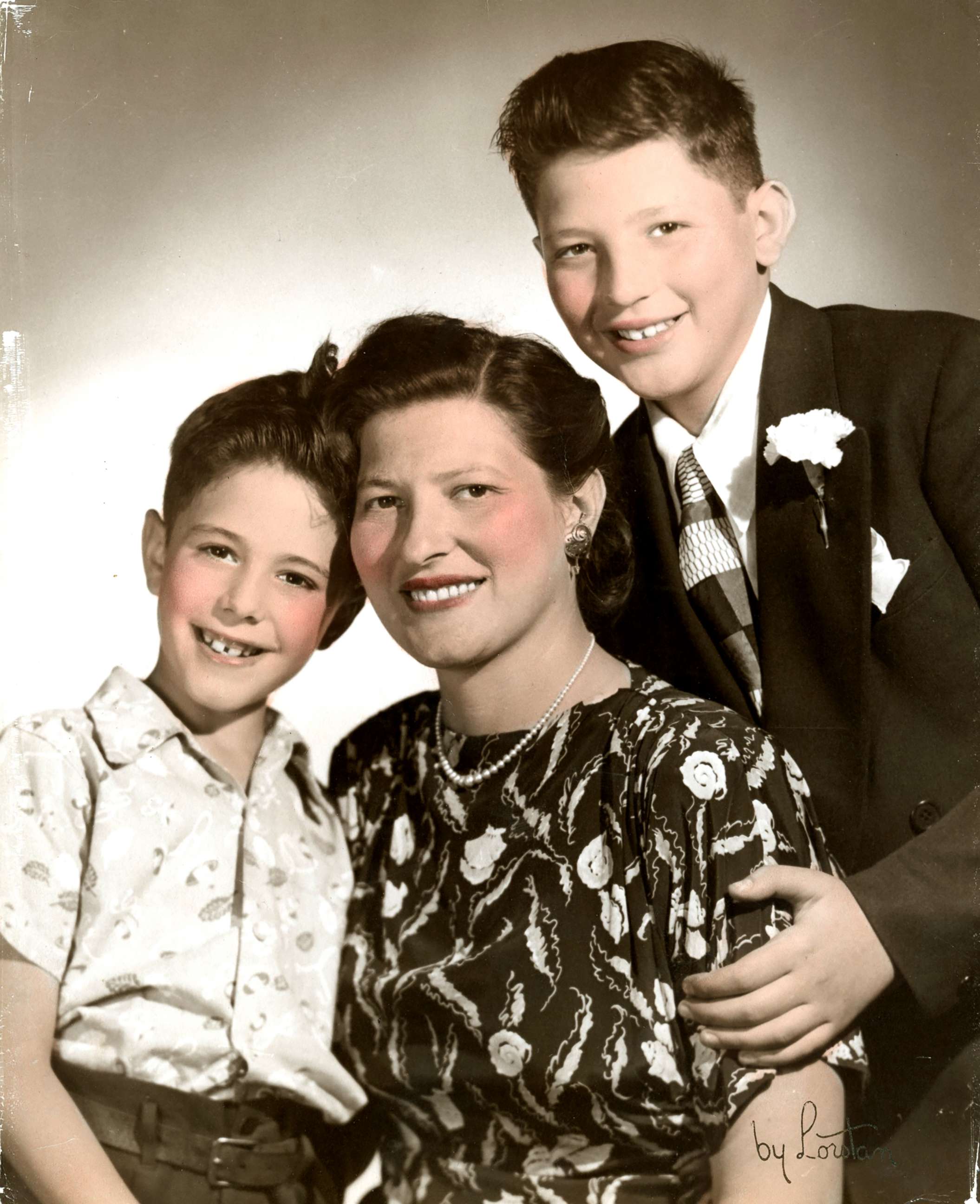 PHOTO: Sen. Bernie Sanders (left) pictured with his mother Dorothy (center) and brother Larry (left), undated. 