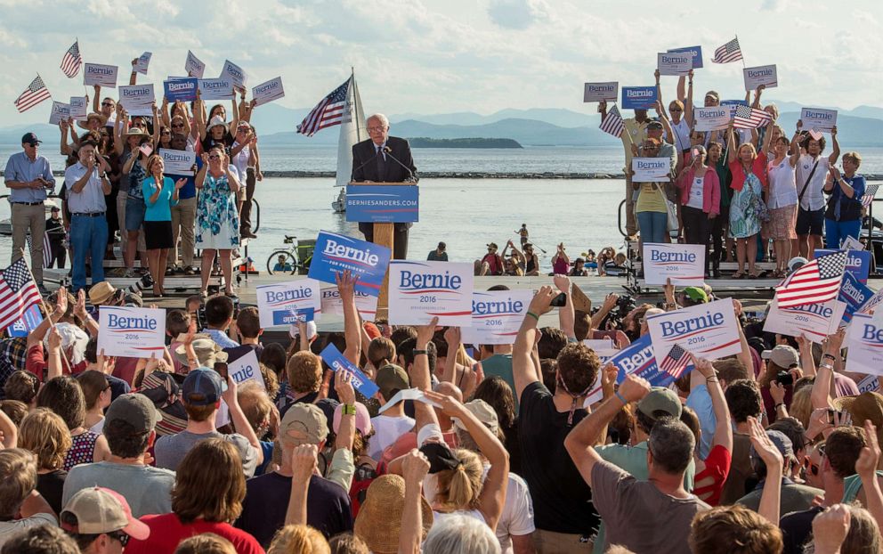 PHOTO: Vermont Senator Bernie Sanders announces his candidacy for president on May 26, 2015 at Waterfront Park in Burlington, Vt.