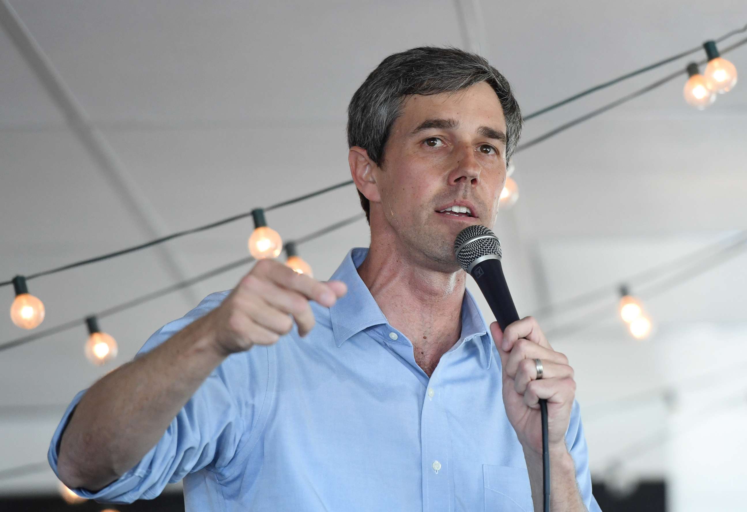 PHOTO: Beto O'Rourke speaks during a meet-and-greet at Pour Coffeehouse, March 24, 2019, in Las Vegas. 