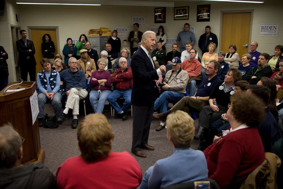 PHOTO: In this Jan. 1, 2008, file photo, Democratic presidential candidate Senator Joe Biden talks to a crowd gathered in Knoxville, Iowa.