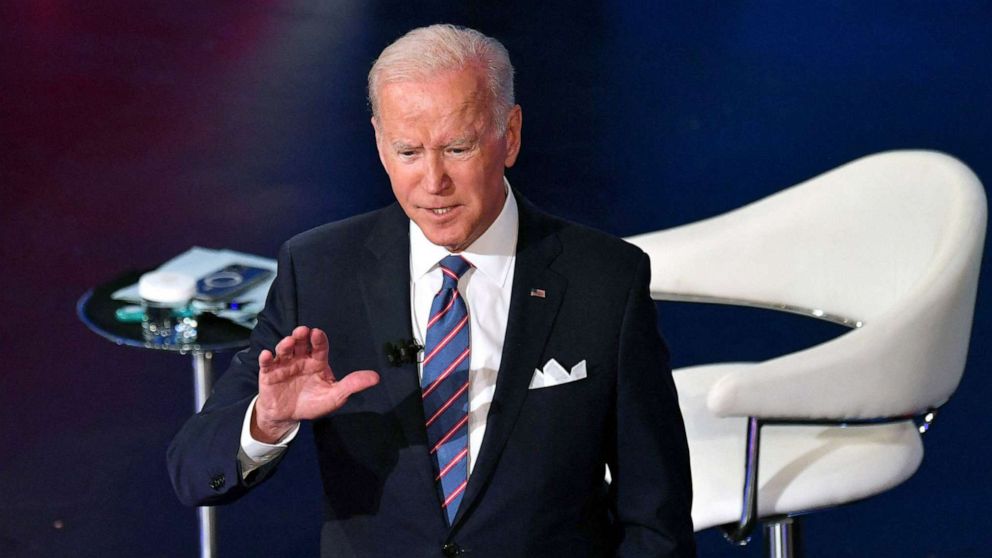 In push to get deal, Biden pulls back curtain on spending negotiations with Democrats