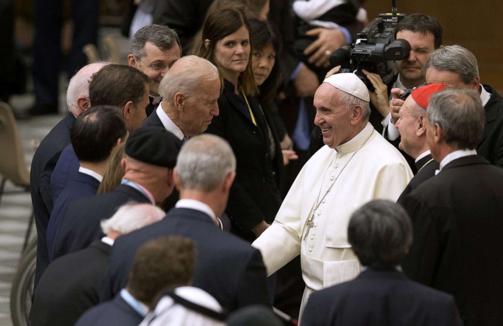 PHOTO: Pope Francis and Vice President Joe Biden shake hands with Pope Francis at Paul VI Audience Hall in the Vatican City, April 29, 2016.