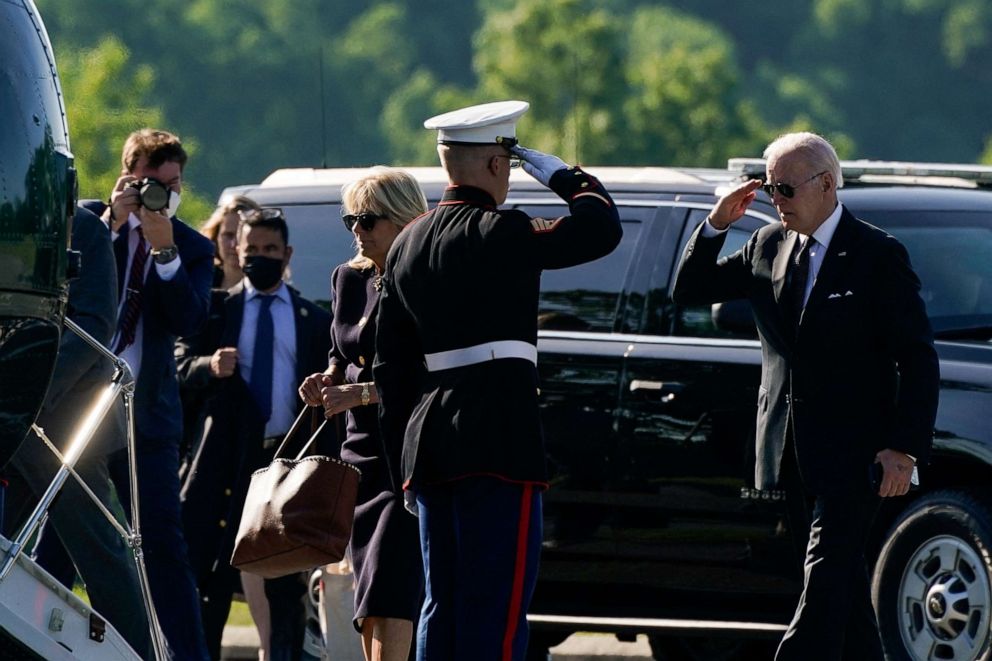 PHOTO: President Joe Biden and first lady Jill Biden board Marine One on return travel to Washington, from Brandywine Creek State Park in Wilmington, Delaware, May 30, 2022.