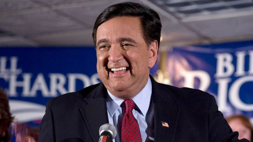 PHOTO: In this Jan. 3, 2008, file photo, Democratic presidential hopeful New Mexico Gov. Bill Richardson speaks at his caucus watch party in Des Moines, Iowa.