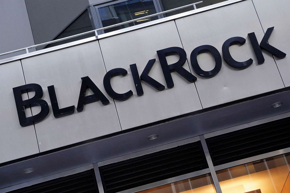 PHOTO: The BlackRock logo is pictured outside their headquarters in New York, May 25, 2021. 