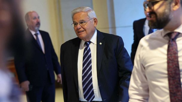 Sen. Bob Menendez indicted over gifts of gold bars, car, apartment - Vimarsana News