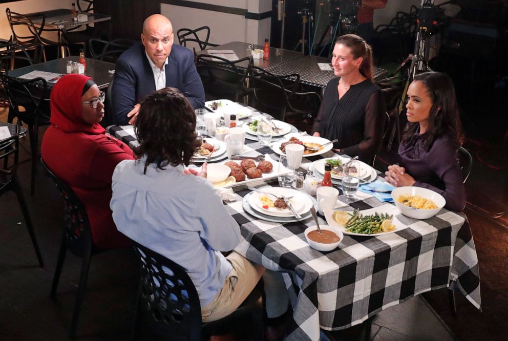 PHOTO: ABC News Correspondent Linsey Davis moderates a conversation with 2020 Democratic presidential candidate Cory Booker and three undecided voters at a restaurant in Newark, N.J., for the next installment of "Around the Table."