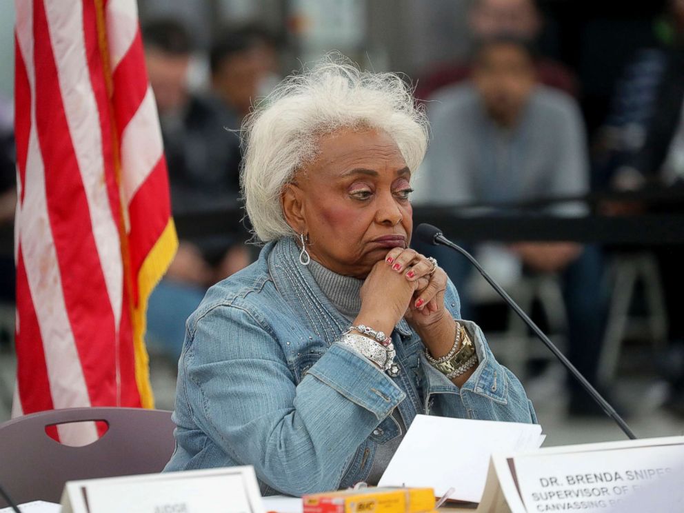 PHOTO: Broward County Supervisor of Elections Brenda Snipes explains to the canvassing board the discrepancy in vote counts during the hand count at the Broward County Supervisor of Elections office in Lauderhill, Fla., Nov. 17, 2018.