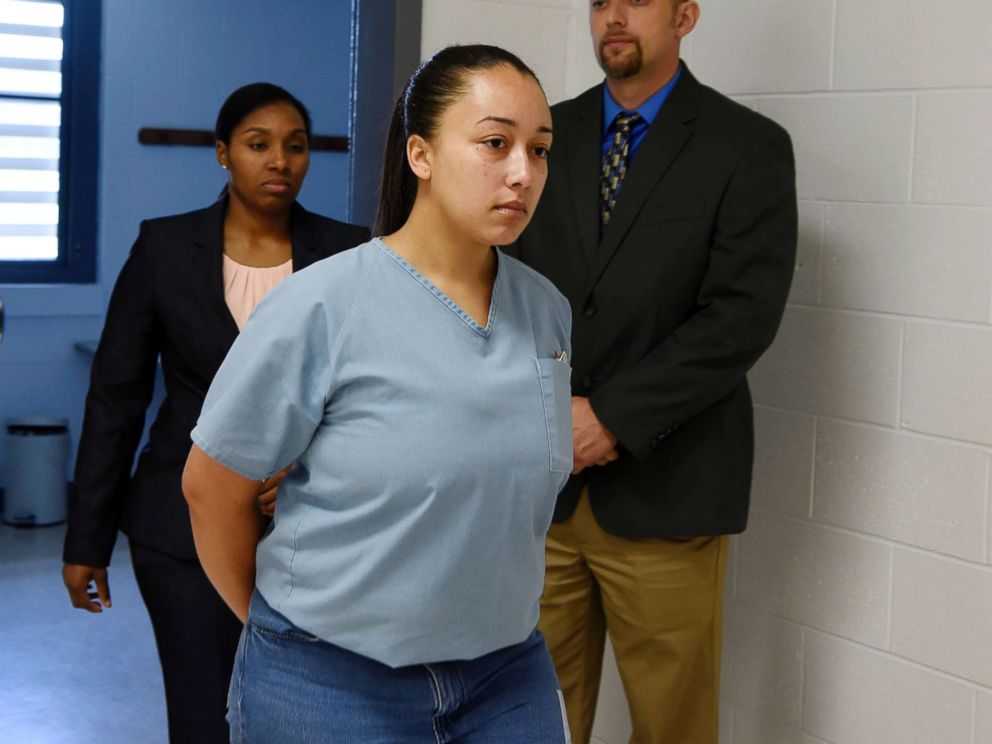 Cyntoia Brown, alleged sex trafficking victim who was convicted of murder, released from prison pic