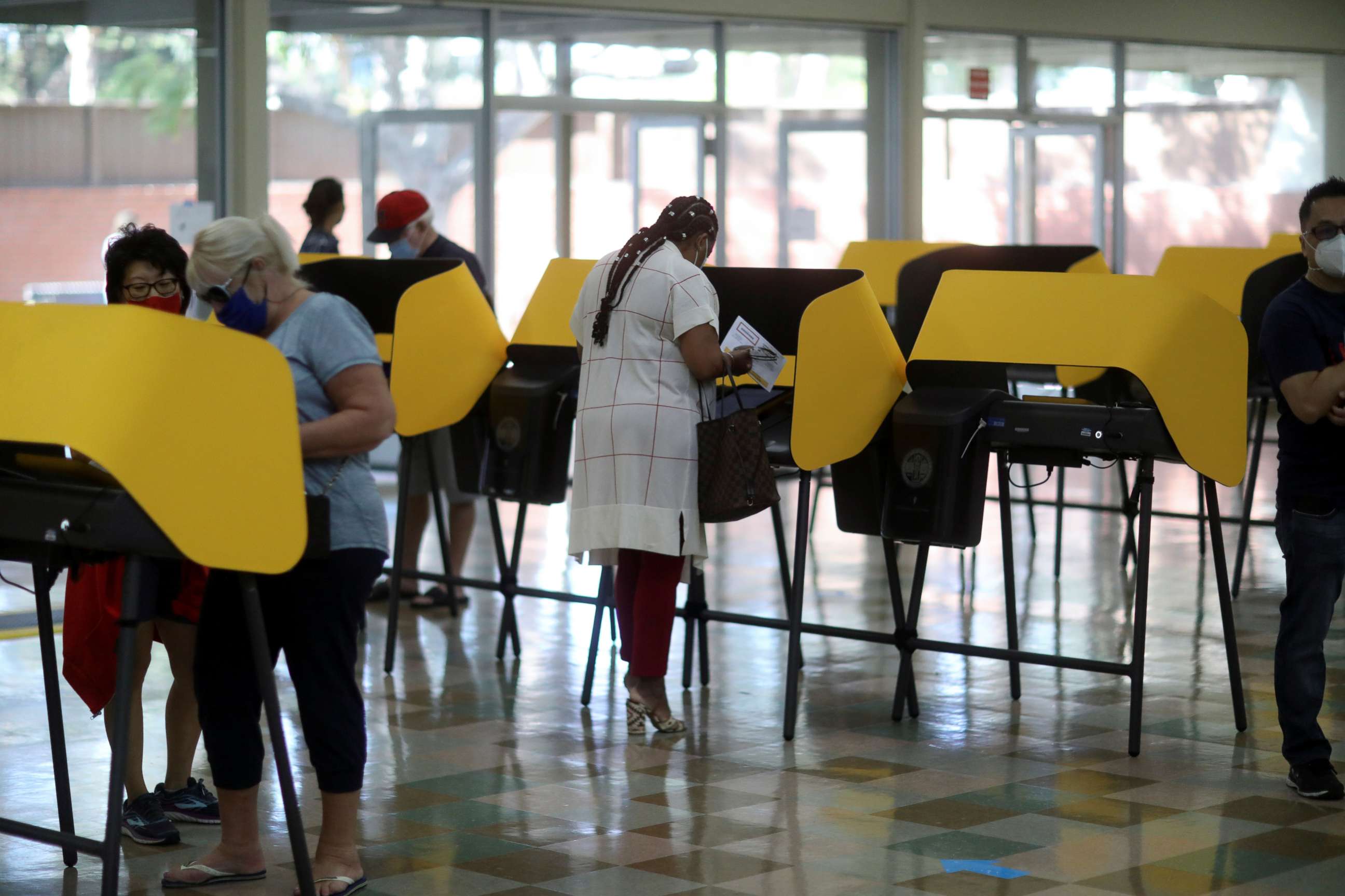 PHOTO: People vote in the California gubernatorial recall election in Long Beach, Calif., Sept. 14, 2021.