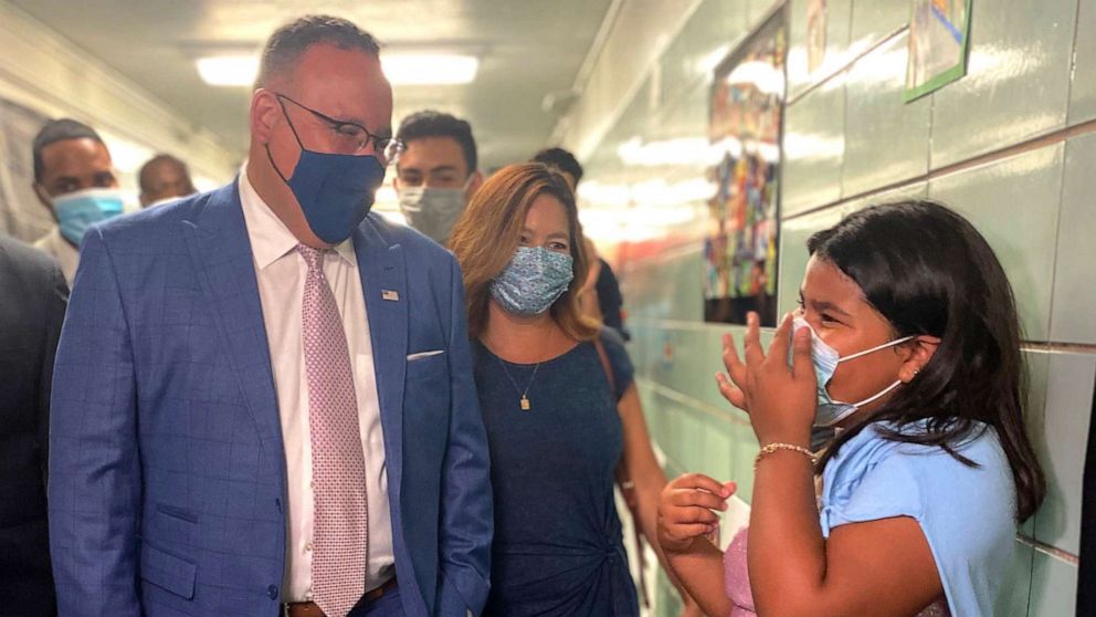 Kentucky governor orders masks in schools as virus surges